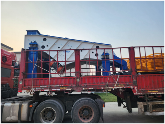 直線篩、方形搖擺篩發貨